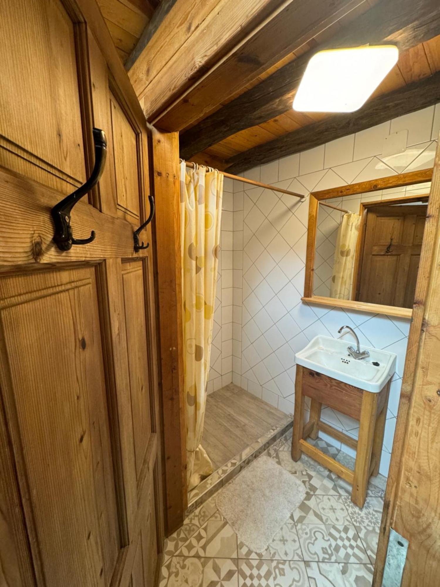 Pajta Apartman Eger Værelse billede