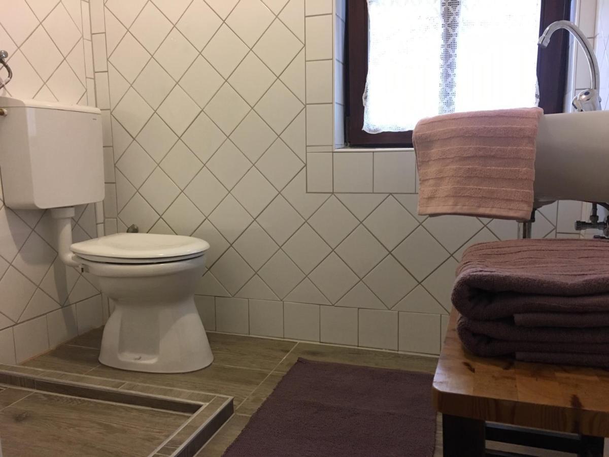 Pajta Apartman Eger Eksteriør billede